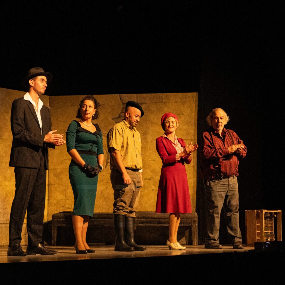 La pièce-compagnie AspiReves-070